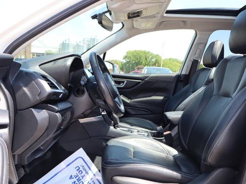 Used 2019 Subaru Forester Limited AWD/4WD image 5