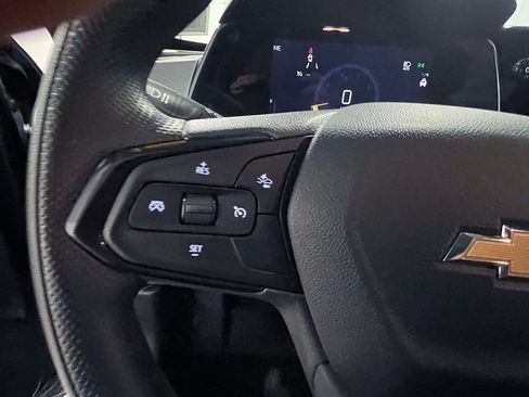 Used 2024 Chevrolet Trax LT FWD image 32