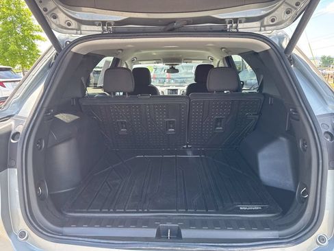 Used 2024 Chevrolet Equinox LT w/ LPO, Floor Liner Package FWD image 28