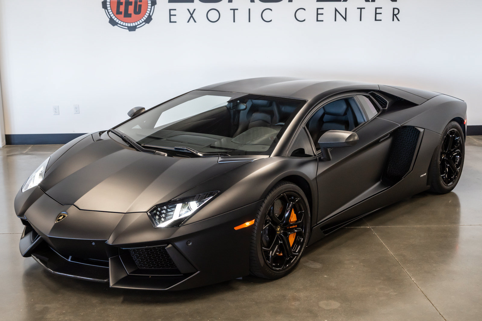 Used 2012 Lamborghini Aventador LP 700-4 AWD/4WD image 8