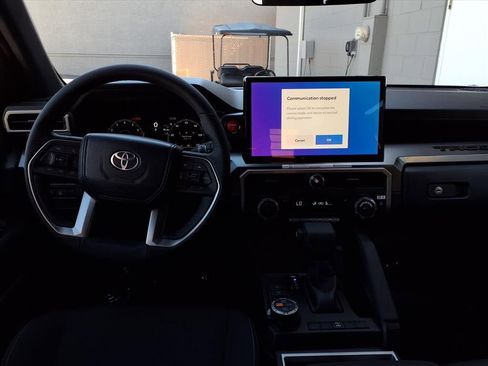 New 2025 Toyota Tacoma TRD Off-Road image 9