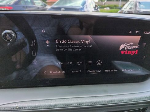 Used 2025 Buick Encore GX Preferred AWD/4WD image 22