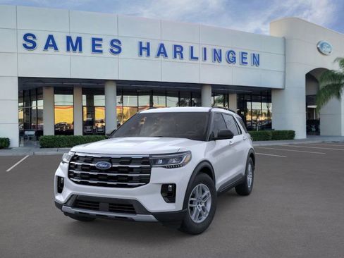 New 2026 Ford Explorer Active w/ Active Comfort Package image 2