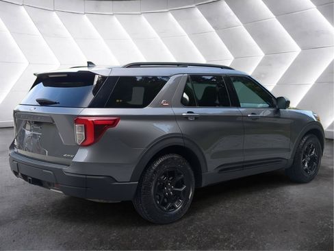 Used 2023 Ford Explorer Timberline AWD/4WD image 3