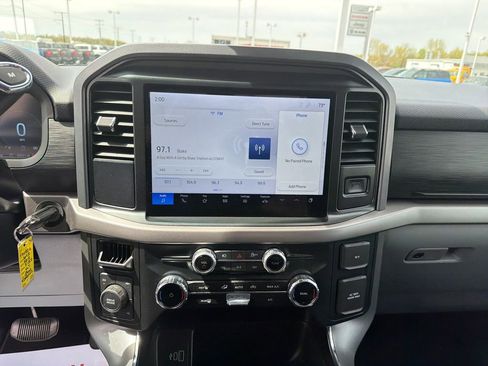 Used 2025 Ford F150 XLT w/ Equipment Group 301A Standard AWD/4WD image 17