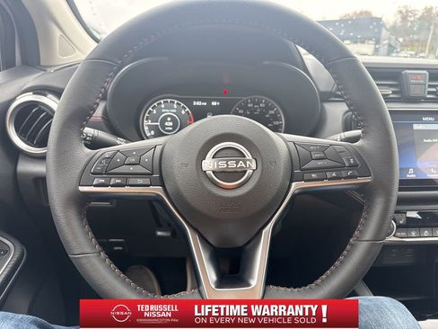 New 2025 Nissan Versa SR w/ Trunk Package image 12