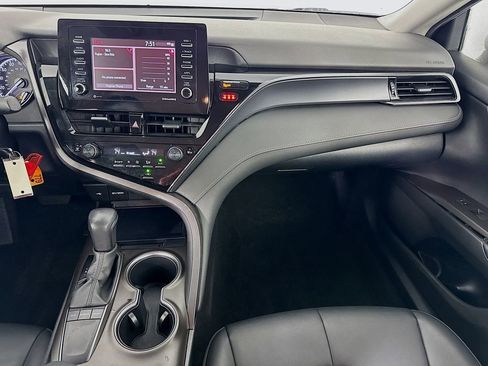 Used 2023 Toyota Camry SE image 23
