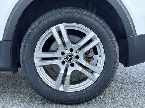 Used 2023 Mercedes-Benz GLB 250 4MATIC image 17