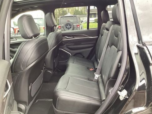 New 2026 Jeep Grand Cherokee Limited AWD/4WD image 20