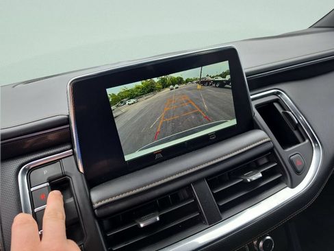 Used 2023 GMC Yukon AT4 AWD/4WD image 25