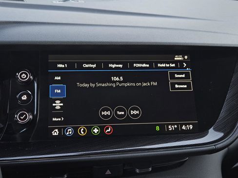 Used 2023 Buick Envision Essence image 19