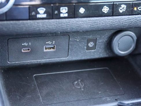 Used 2022 Mitsubishi Outlander SE image 25