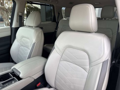 Used 2022 Nissan Pathfinder Platinum w/ Cargo Package image 20