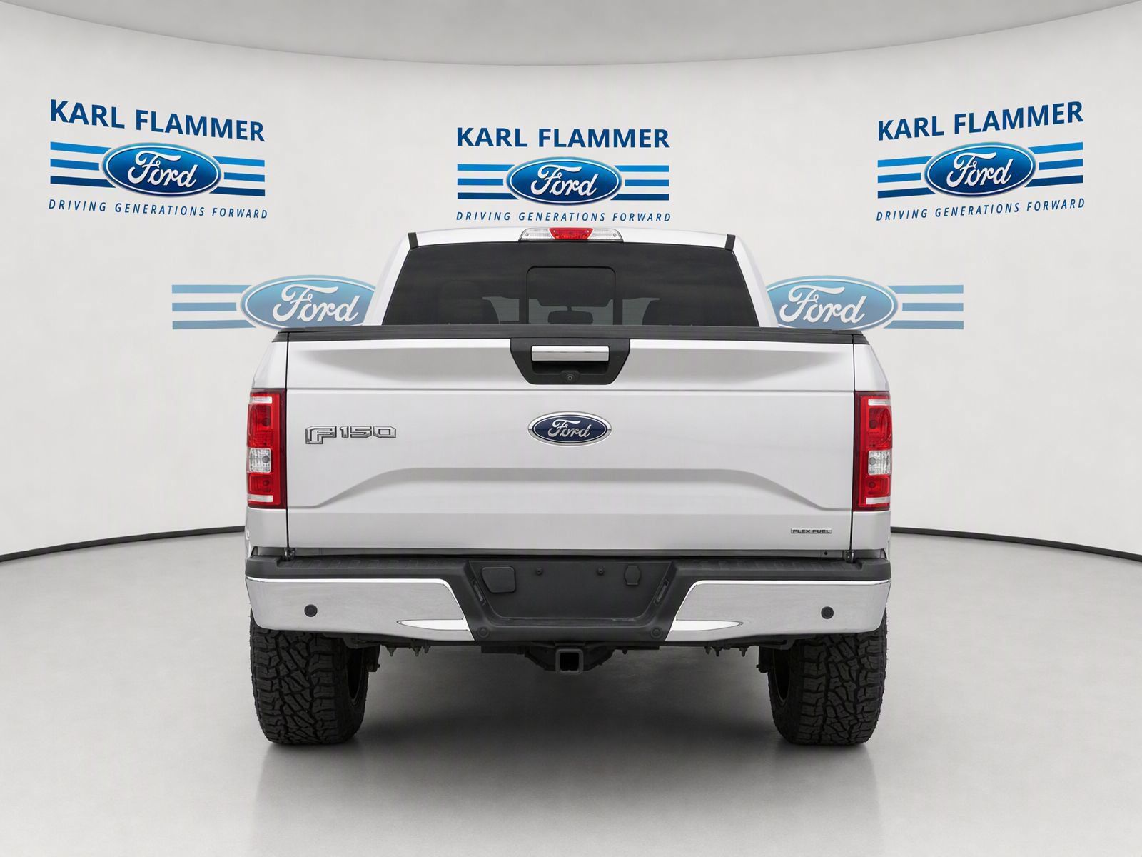 Used 2015 Ford F150 XLT w/ Equipment Group 302A Luxury AWD/4WD image 4
