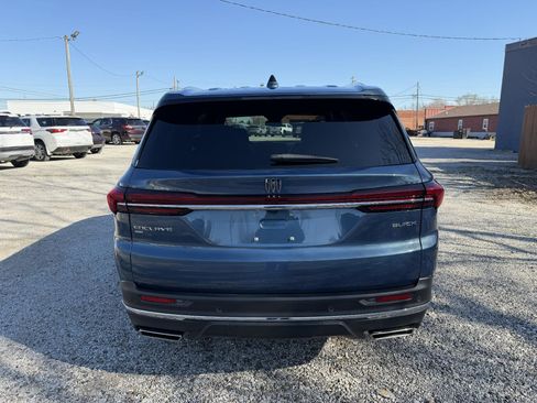 Used 2025 Buick Enclave Preferred AWD/4WD image 4