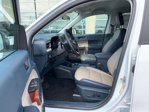 New 2025 Ford Maverick Lariat w/ 4K Tow Package AWD/4WD image 9