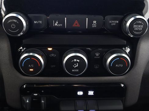 Used 2024 RAM 3500 Tradesman w/ Safety Group image 49