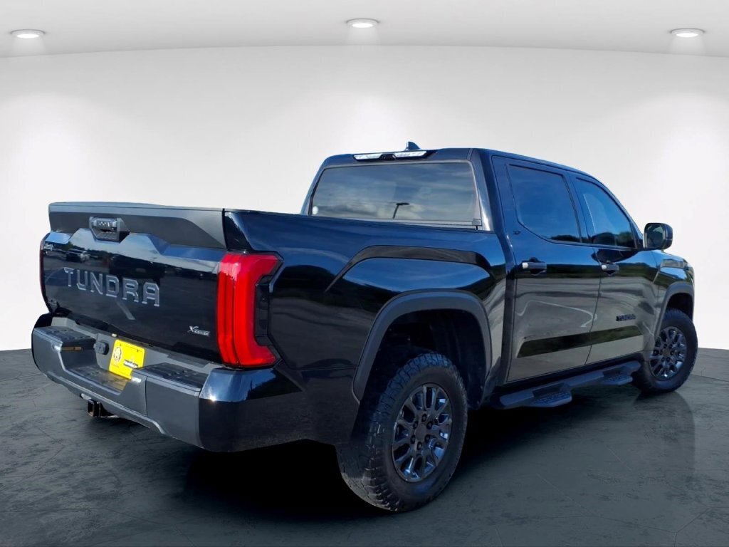 Used 2025 Toyota Tundra SR5 AWD/4WD image 8