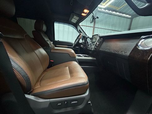 Used 2015 Ford F250 Platinum w/ FX4 Off-Road Package image 12