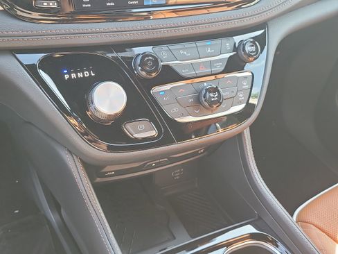 New 2026 Chrysler Pacifica Pinnacle FWD image 20