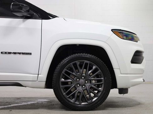 Used 2023 Jeep Compass High Altitude AWD/4WD image 11
