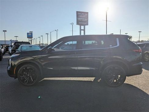 Used 2023 Mitsubishi Outlander SE Black Edition image 7