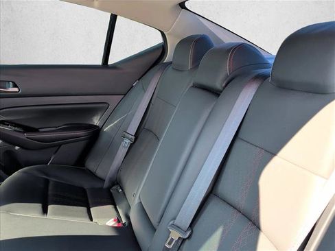 Used 2023 Nissan Altima 2.5 SR w/ SR Premium Package FWD image 18