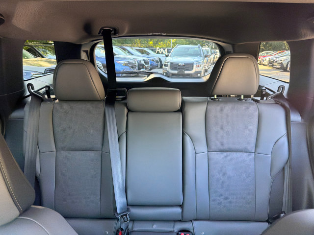 New 2026 Subaru Outback Limited AWD/4WD image 37