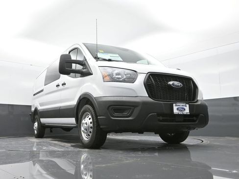 New 2025 Ford Transit 250 Low Roof AWD image 41