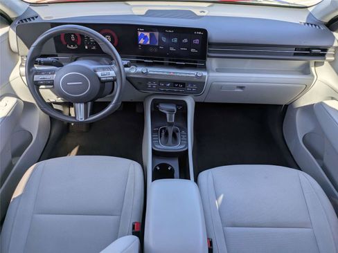Used 2025 Hyundai Kona SEL FWD image 17
