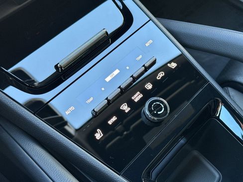 New 2026 Porsche Cayenne image 25