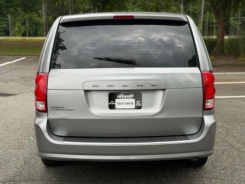 Used 2015 Dodge Grand Caravan American Value Package FWD image 4