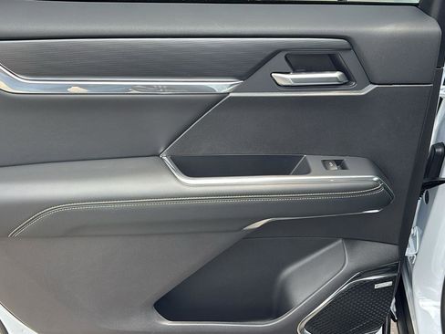 New 2026 GMC Acadia Elevation w/ Black Edition FWD image 16