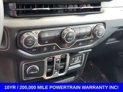 Used 2025 Jeep Wrangler Unlimited Sport AWD/4WD image 20