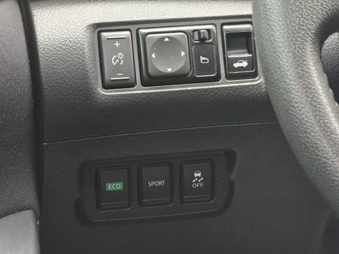 Used 2017 Nissan Sentra SV image 19