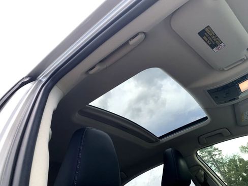 Used 2016 Lexus NX 300h AWD w/ Luxury Package image 11