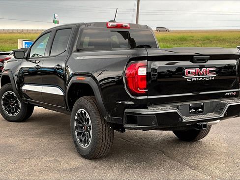 New 2026 GMC Canyon AT4 w/ AT4 Premium Package image 3