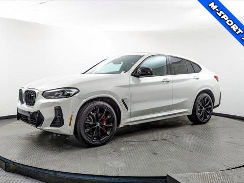 Used 2022 BMW X4 M40i image 2
