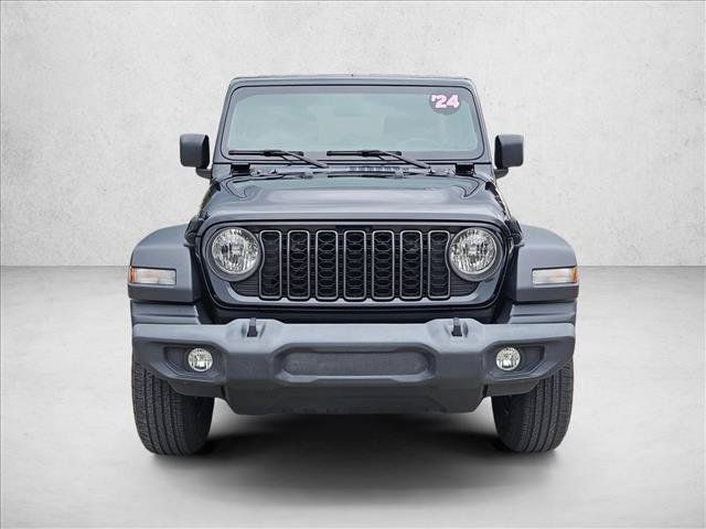 Used 2024 Jeep Wrangler Unlimited Sport AWD/4WD image 2