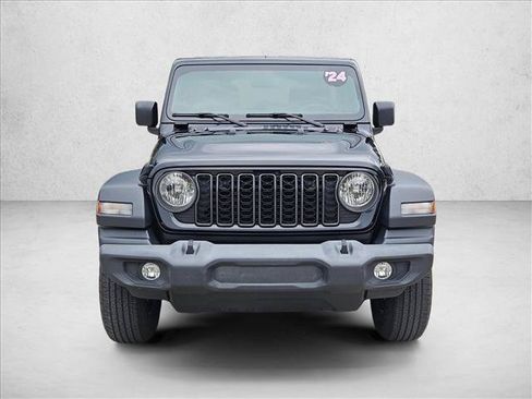 Used 2024 Jeep Wrangler Unlimited Sport AWD/4WD image 2