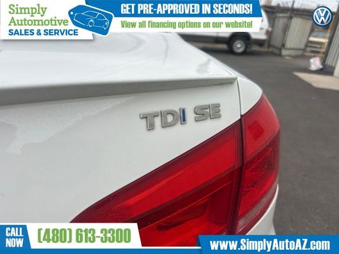 Used 2012 Volkswagen Passat TDI SE FWD image 13