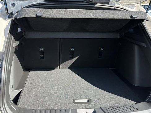 New 2026 Chevrolet Trax RS w/ Sunroof Package image 27