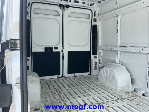 Used 2025 RAM ProMaster 2500 w/ Convenience Group FWD image 22