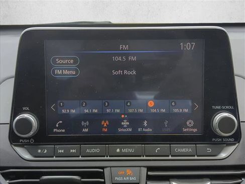 Used 2024 Nissan Altima 2.5 SV AWD/4WD image 13