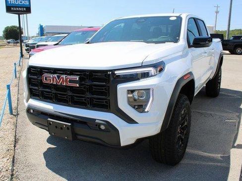 New 2026 GMC Canyon Elevation w/ Convenience Package image 2