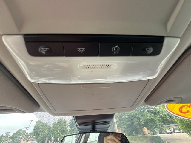 Used 2025 Nissan Altima 2.5 SV FWD image 19
