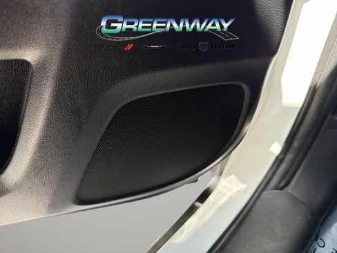 Used 2021 Honda Pilot Touring image 16