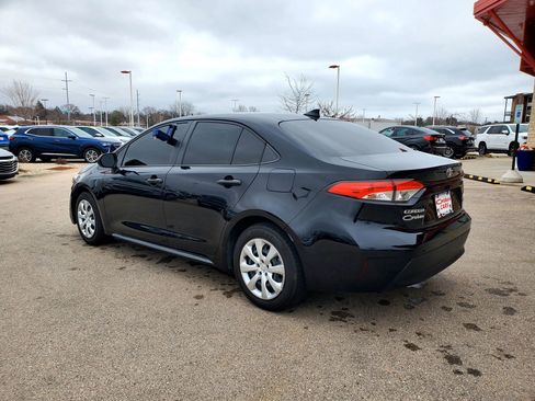 Used 2024 Toyota Corolla LE image 7