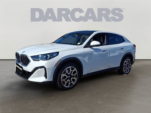 Used 2026 BMW X2 xDrive28i w/ Technology Package image 3