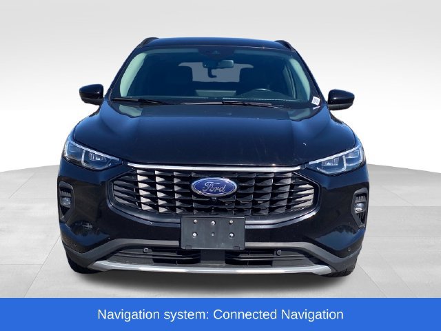 Used 2024 Ford Escape Platinum AWD/4WD image 2